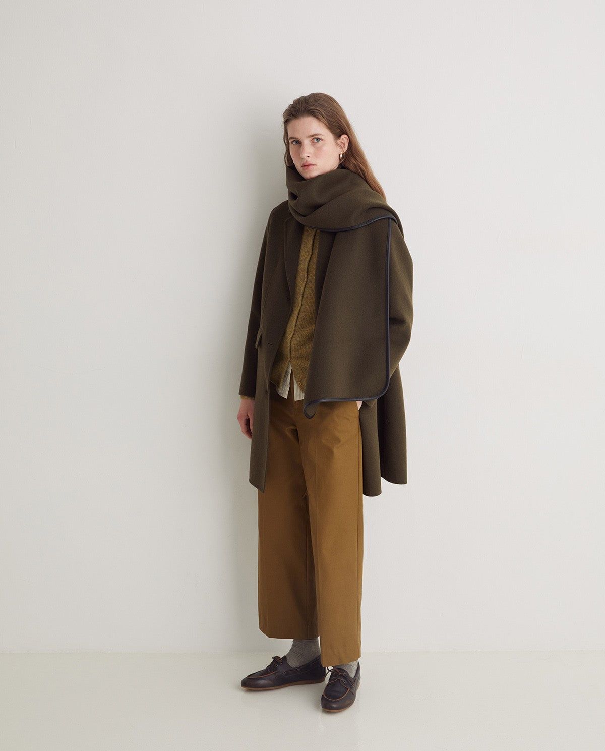 Midi Wollmantel in Khaki – Seitenansicht #farbe_Khaki