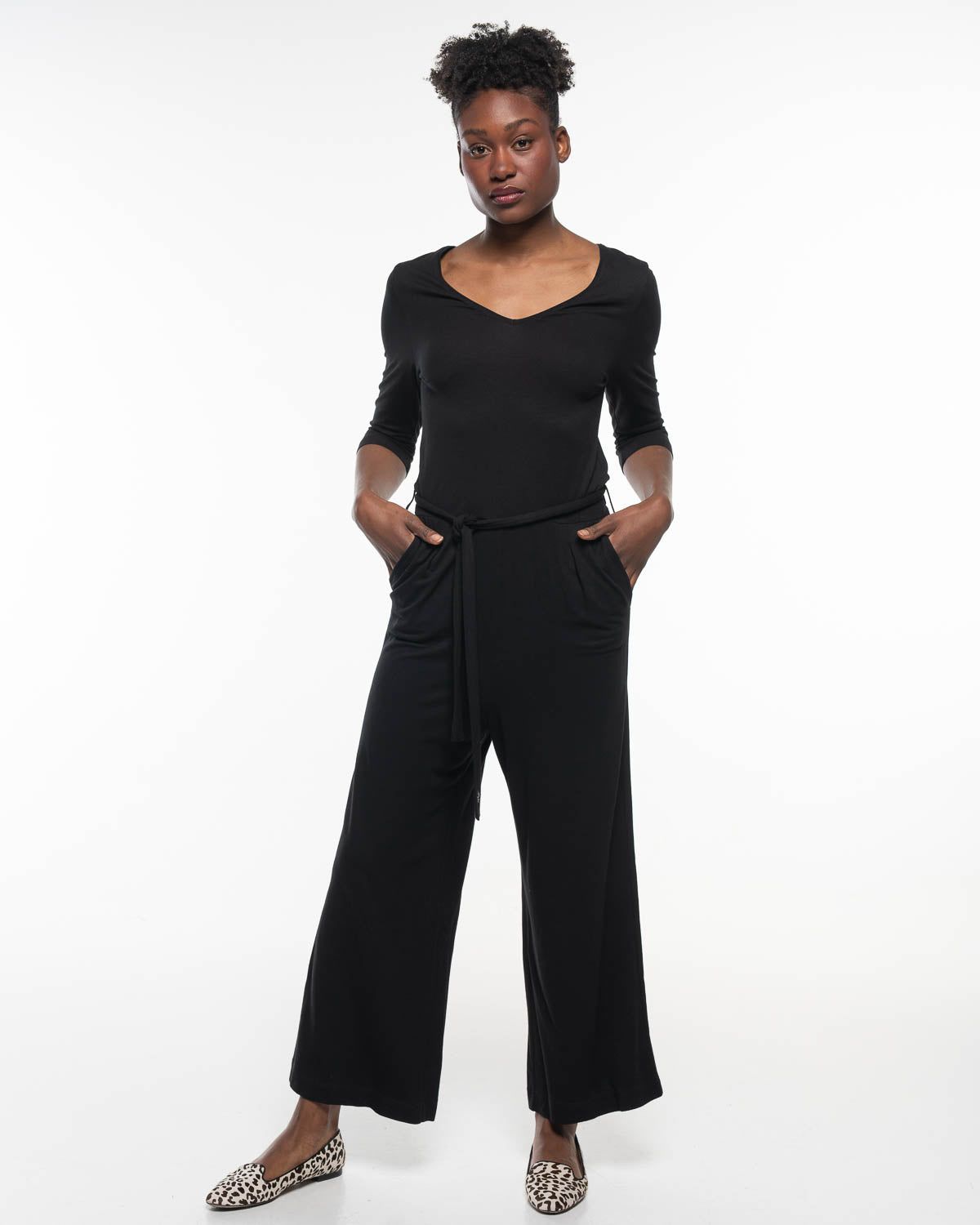 Piqué Jumpsuit in Schwarz – Ansicht von hinten myloook #farbe_schwarz