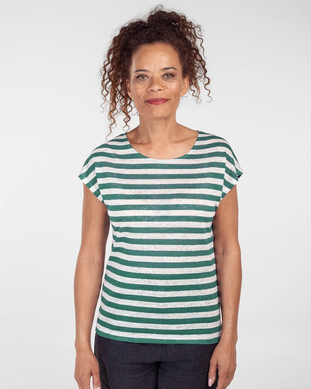 Leinen Ringelshirt in Smaragd – Ansicht von vorne myloook #farbe_smaragd