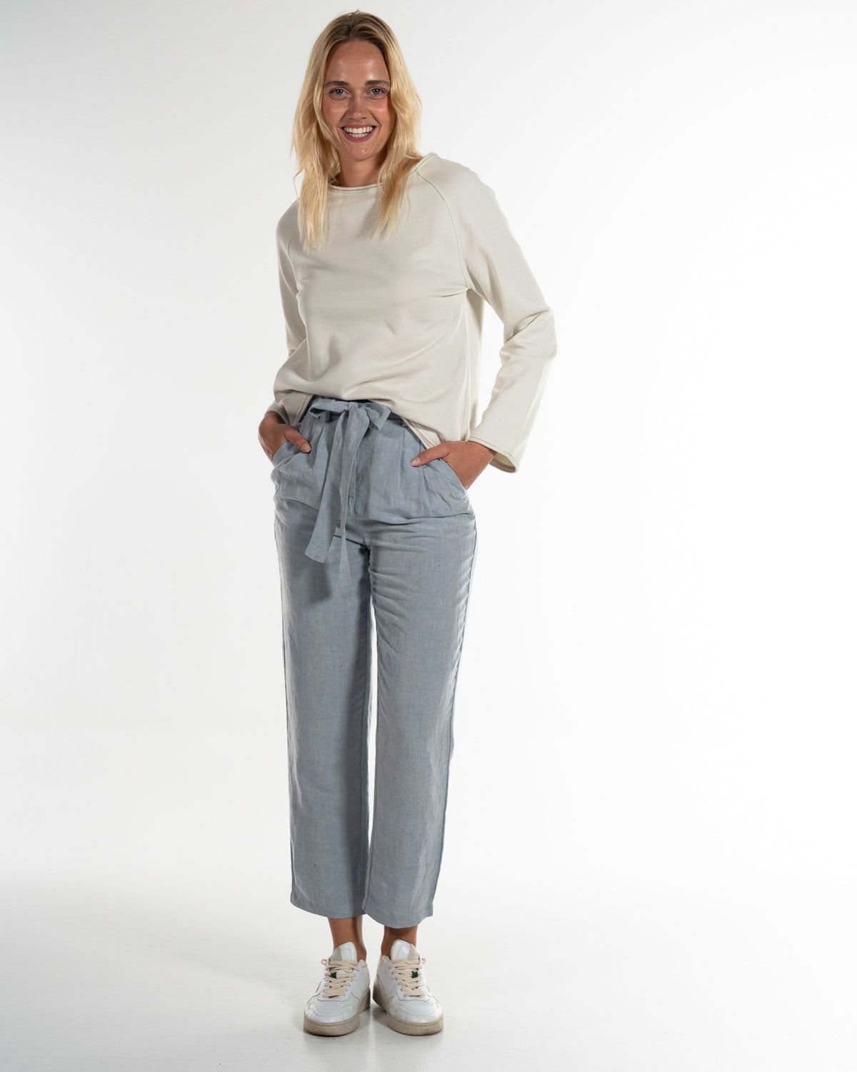 Cosy Sweat – Produktbild in Ecru Frontansicht myloook #farbe_ecru