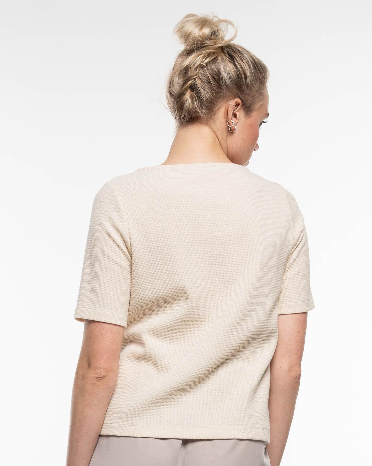 Glitzer-Shirt – Vorderansicht in Nature myloook #farbe_nature.