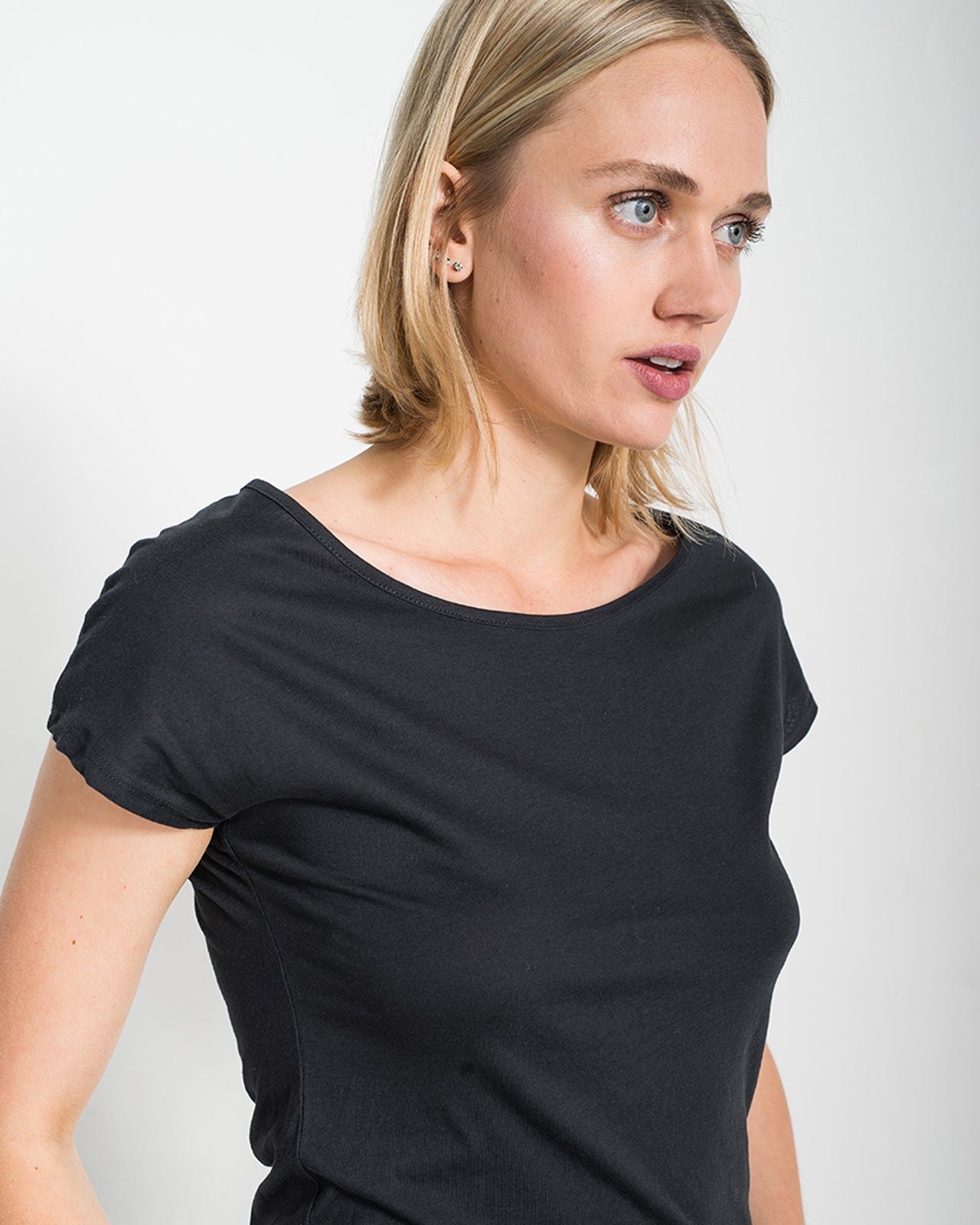T-Shirt Short Pure in Schwarz – Ansicht von vorne myloook #farbe_schwarz