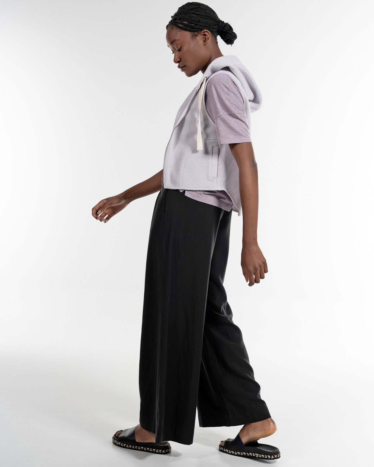 Teddyweste in Amethyst – Detailaufnahme myloook #farbe_amethyst