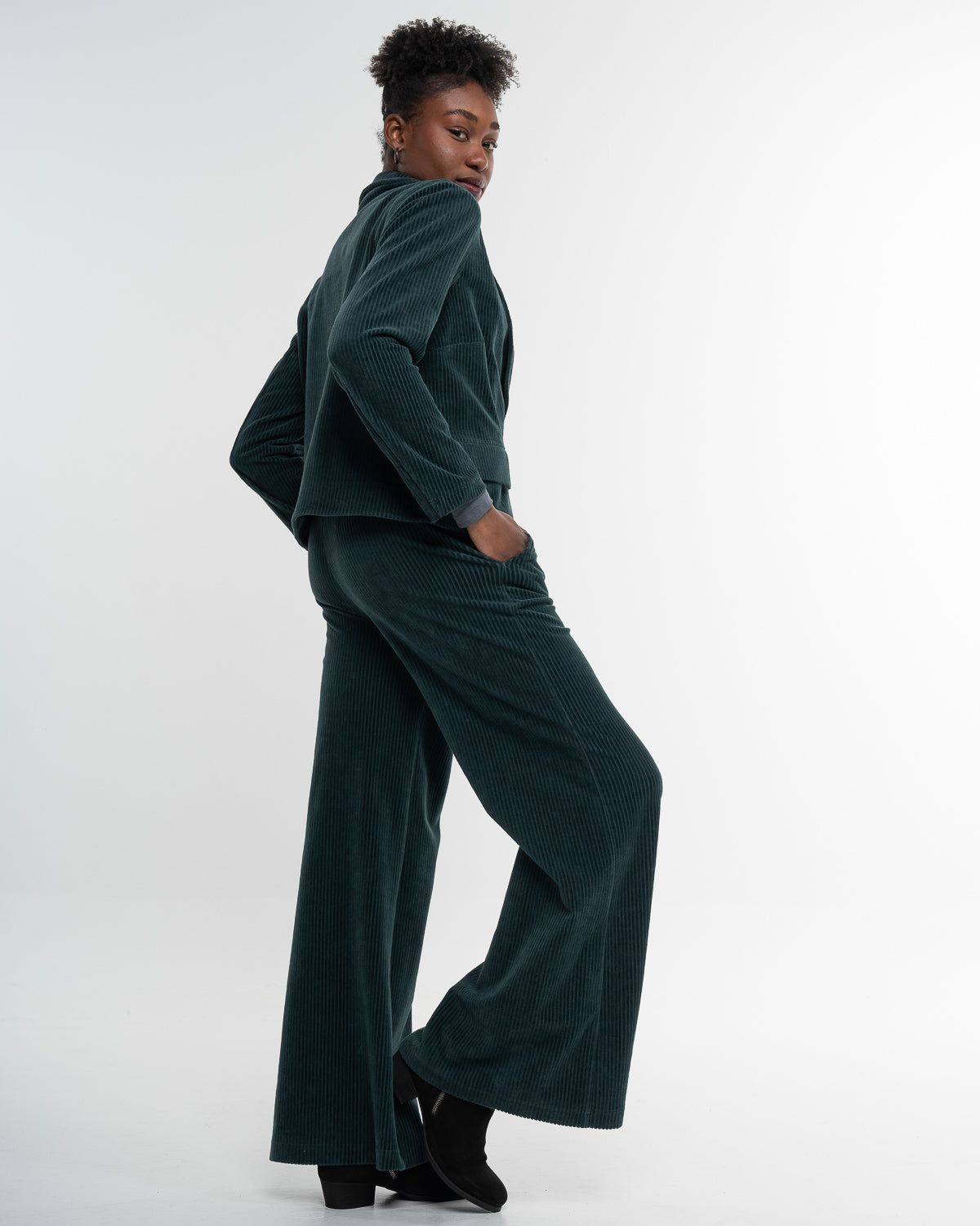 Cord Jacke – Frontansicht in Dark Green myloook #farbe_dark green