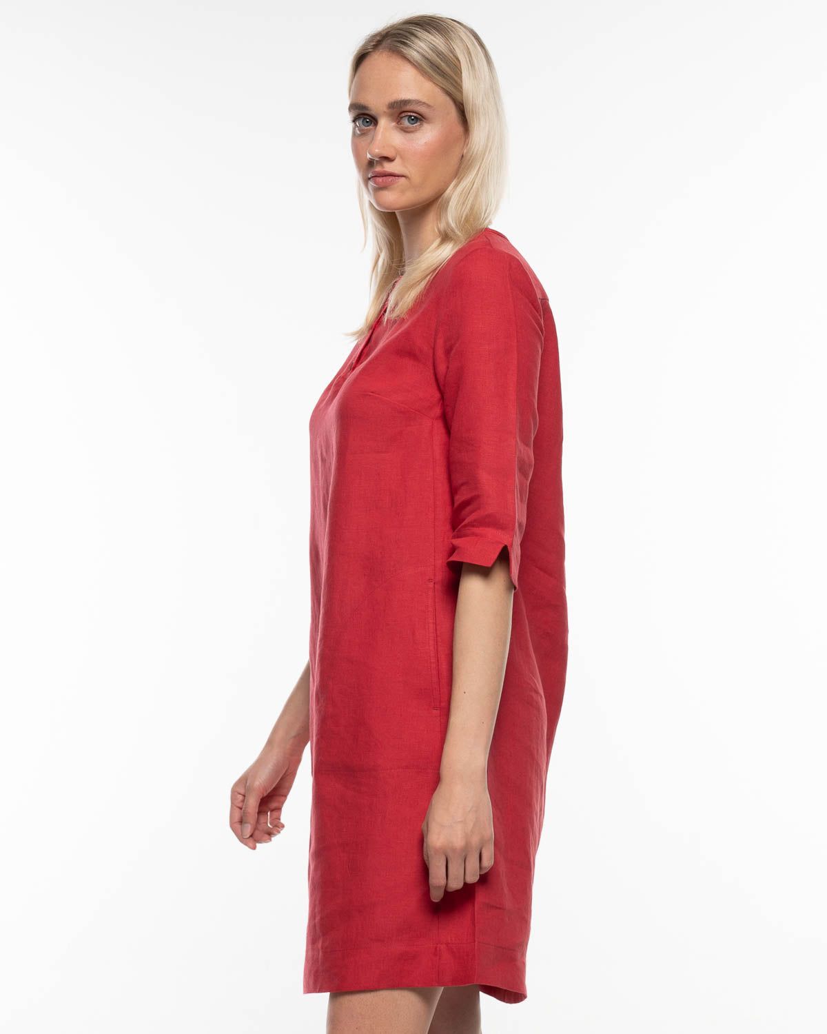 Leinen Kleid in Granat – Styling-Ansicht #farbe_granat