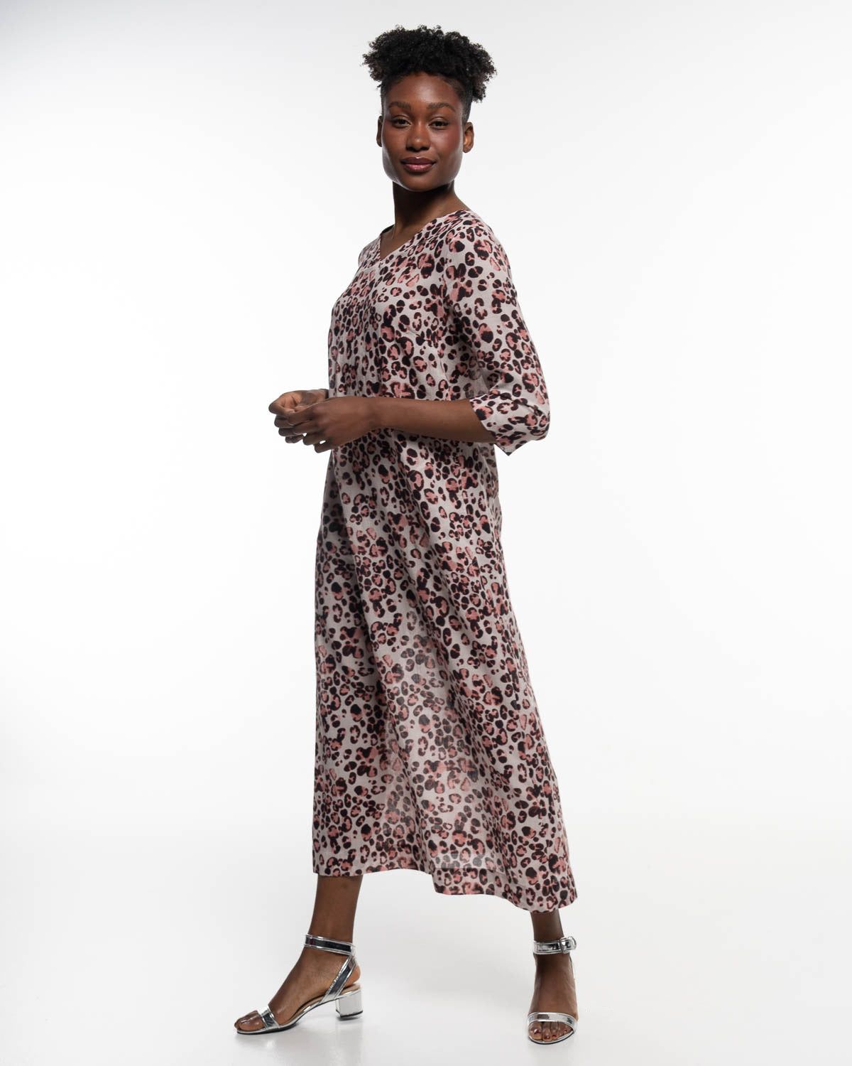 Batist Gep Maxikleid in Rose-quarz – Vorderansicht #farbe_rose-quarz