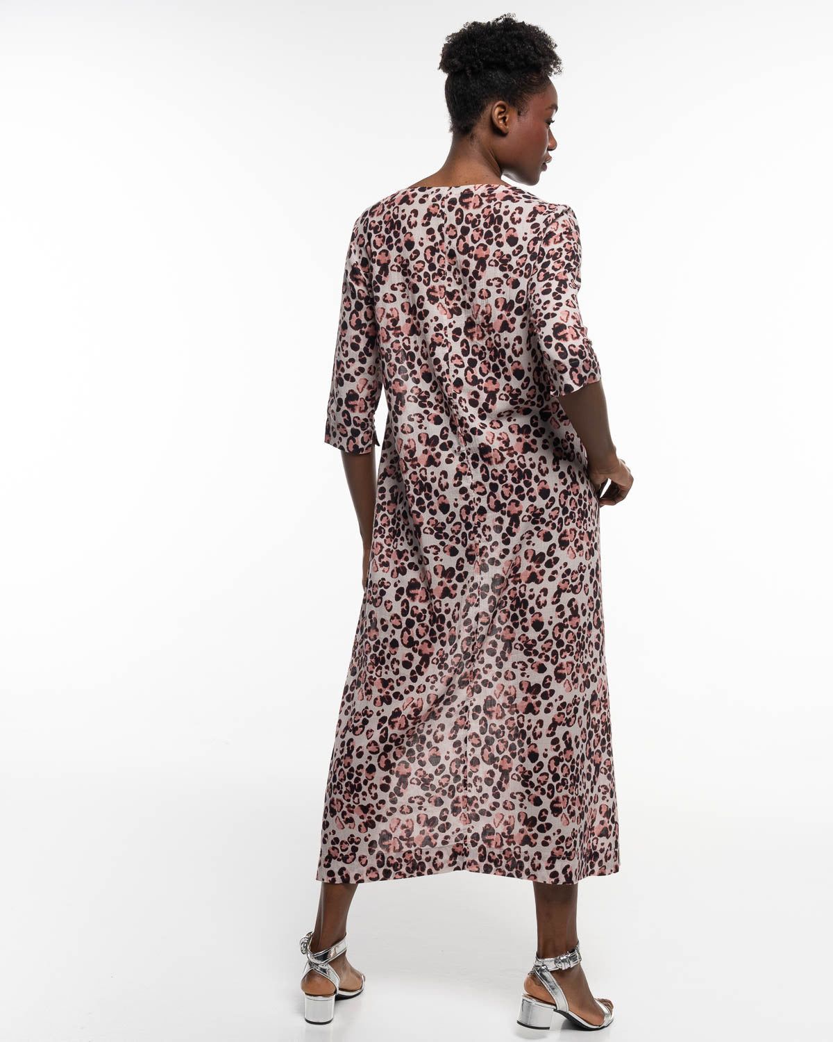 Batist Gep Maxikleid in Rose-quarz – Detailansicht Stoff myloook #farbe_rose-quarz