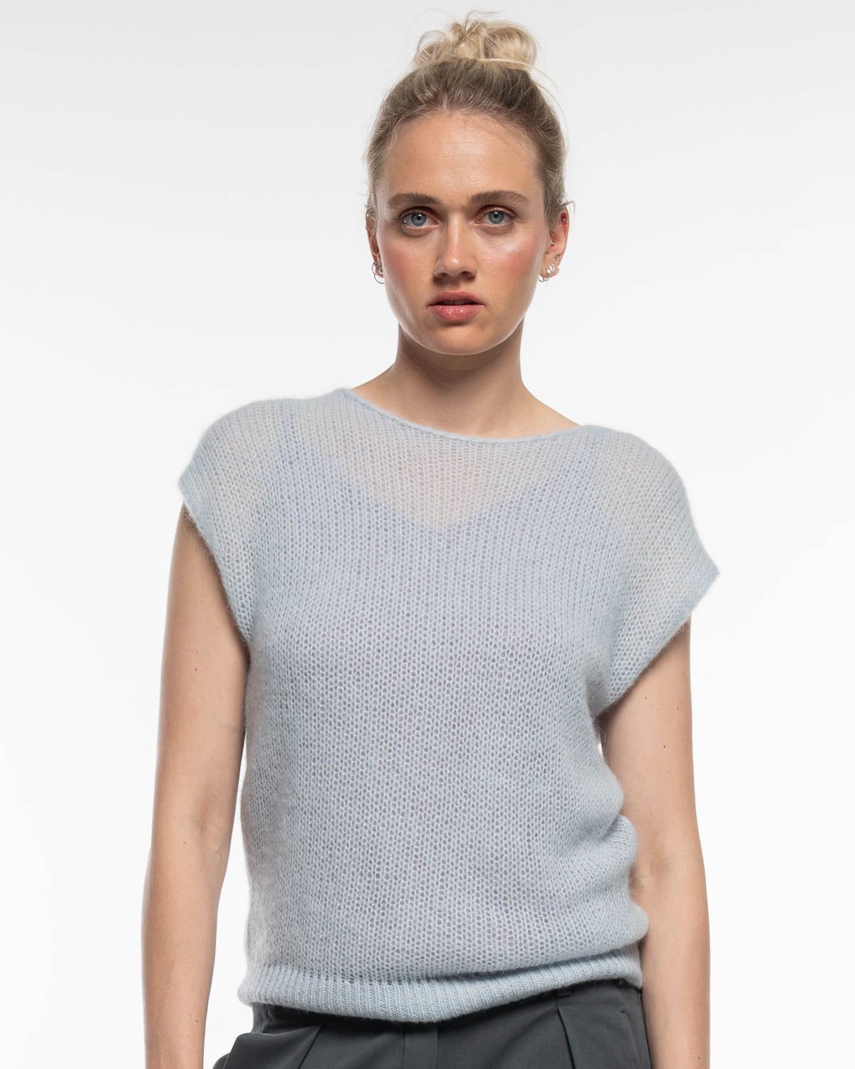 Light Pullunder in Silver Blue – Detailaufnahme myloook #farbe_silver blue