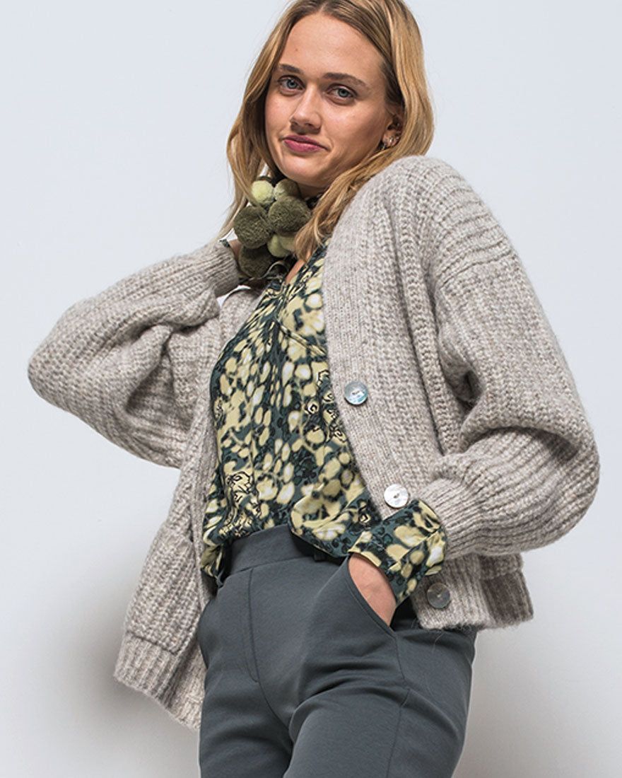 Grandpa Cardigan aus Strick