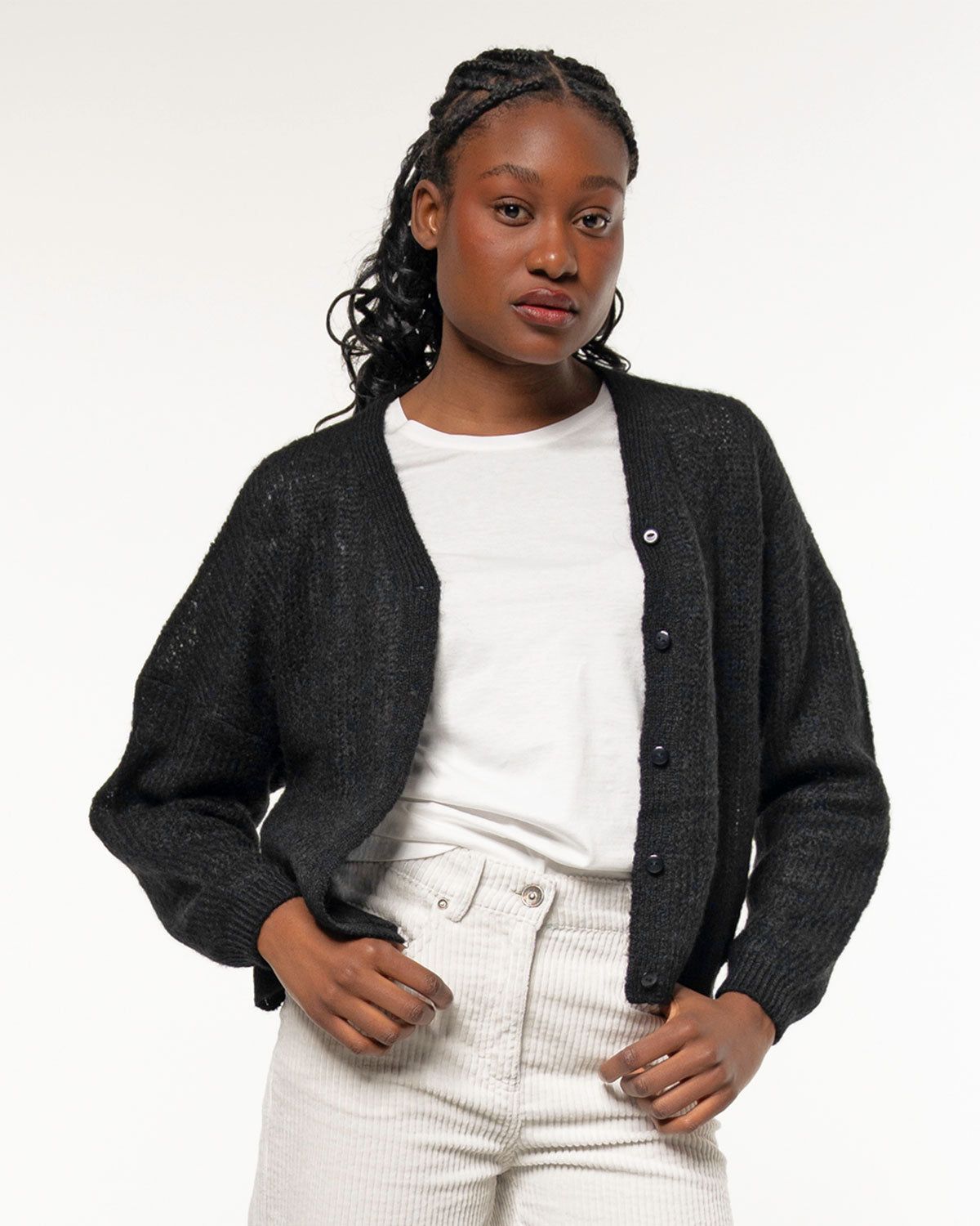 Light Jacket in Raven – Halbnahaufnahme #farbe_raven