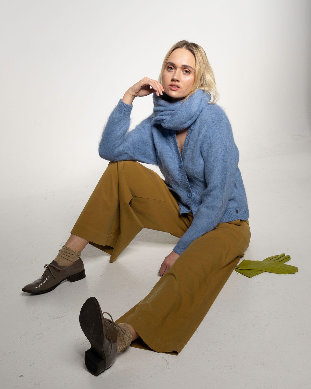 Brushed Jacket in Bleu – Rückseite #farbe_bleu