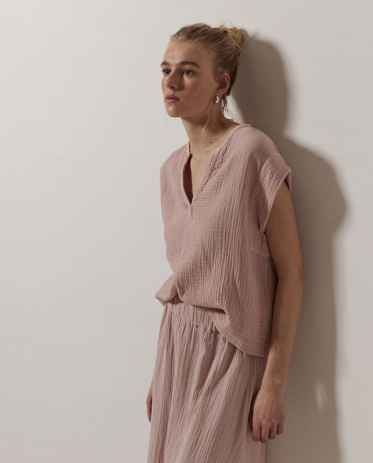 Luftige Bluse aus Baumwoll-Musselin in Rosa – Produktfoto #farbe_rosa