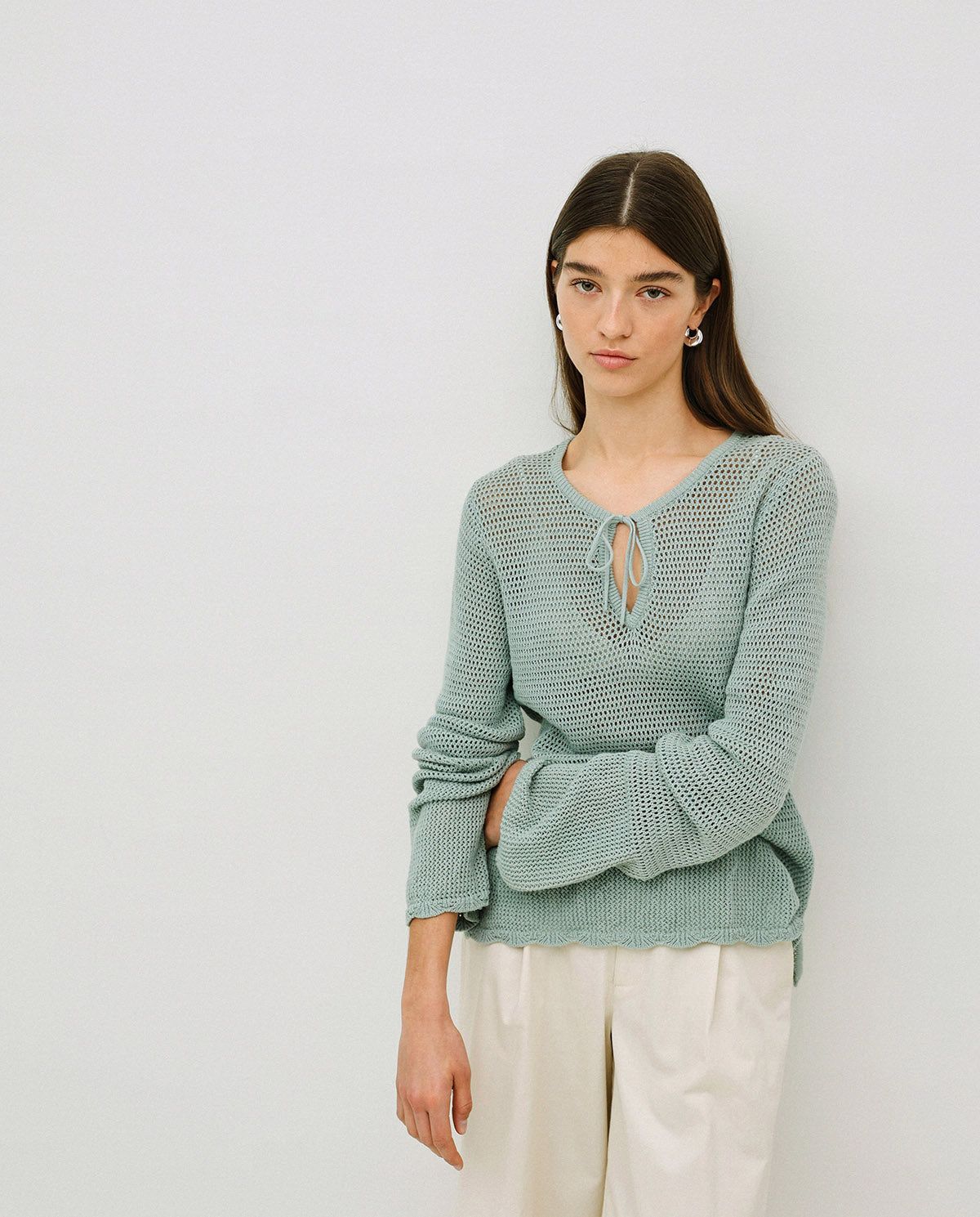 Leichter Strickpullover – Vorderansicht in Light Green #farbe_light green