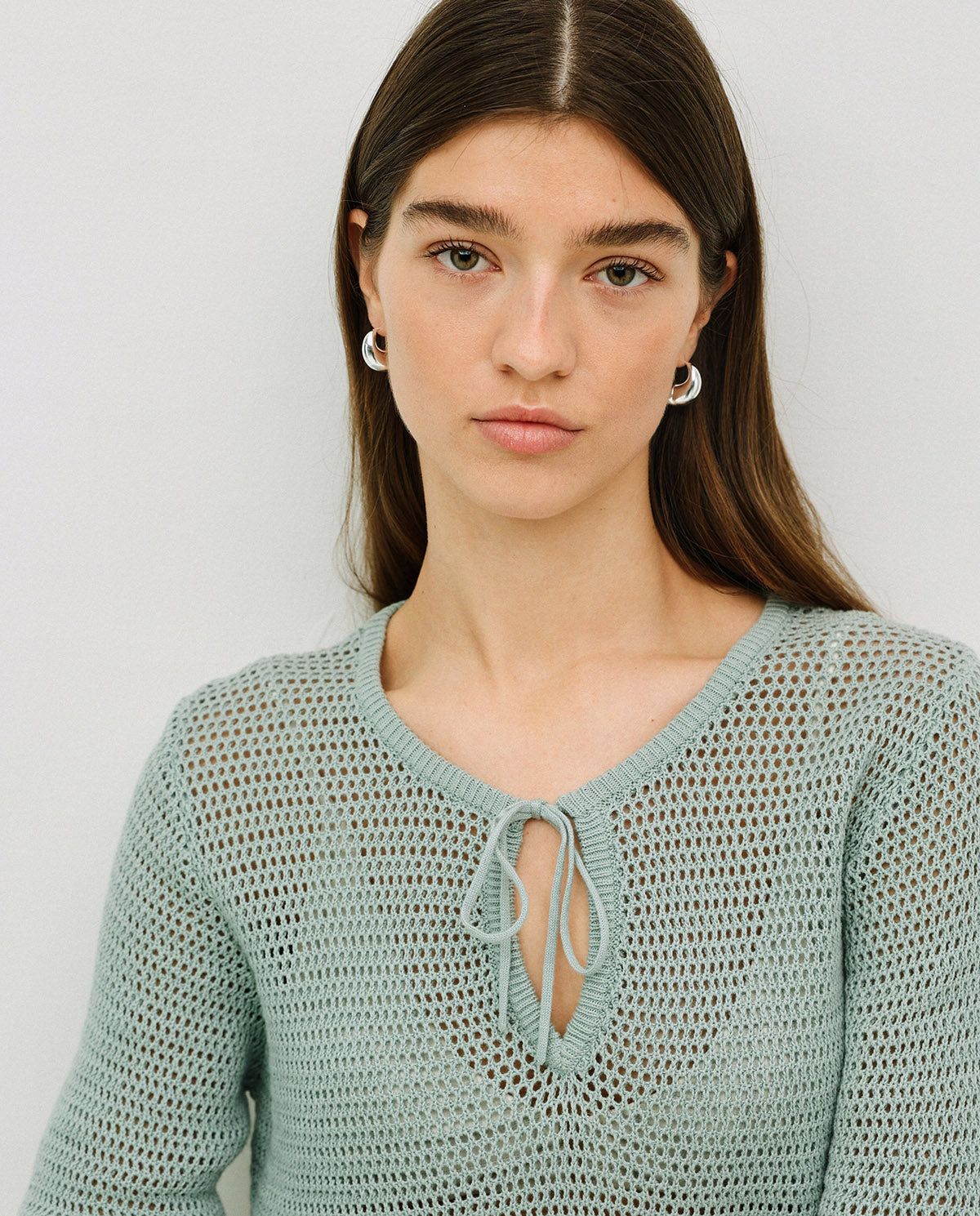 Leichter Strickpullover in Light Green – Detailansicht Verarbeitung #farbe_light green