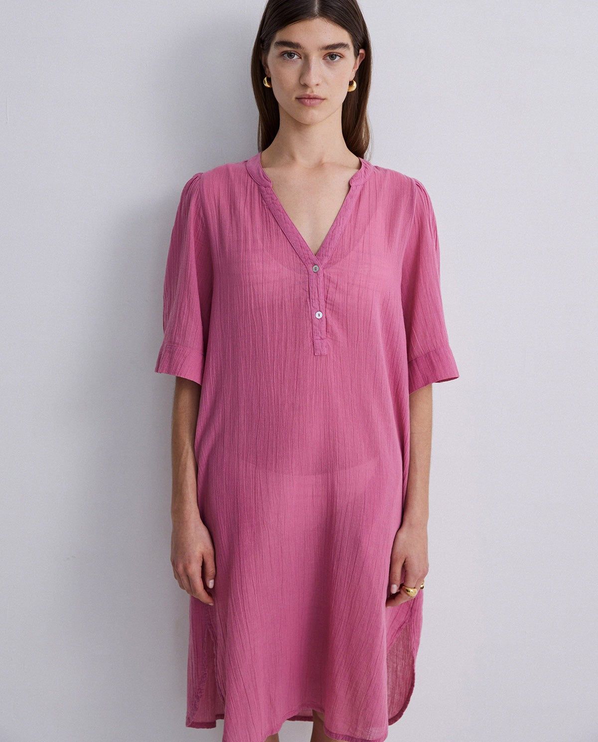 Kurzes Musselin-Kleid in Rosa – Produktbild myloook #Farbe_Rosa