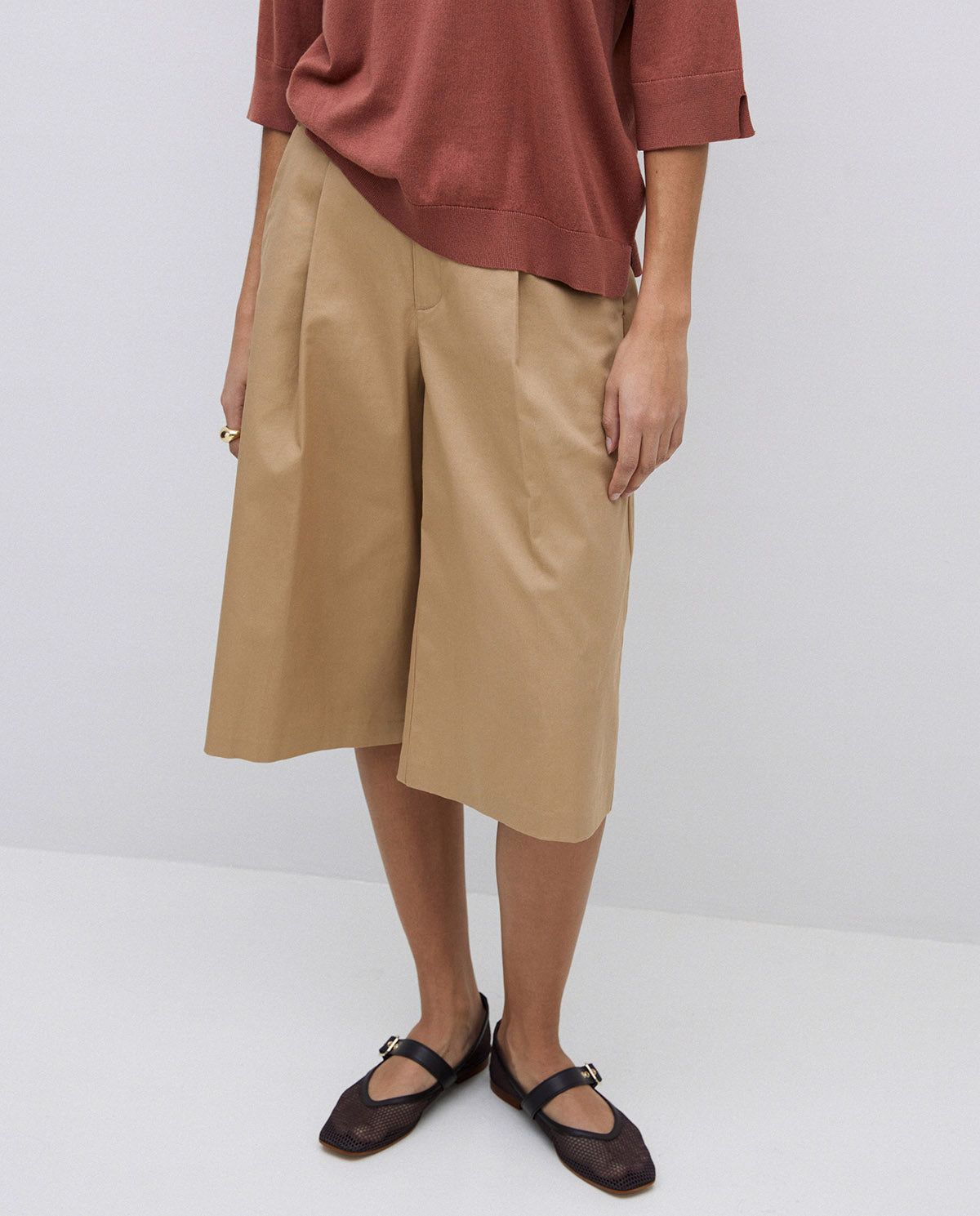 Bermuda-Shorts aus reiner Baumwolle in Sand – Produktfoto #farbe_sand