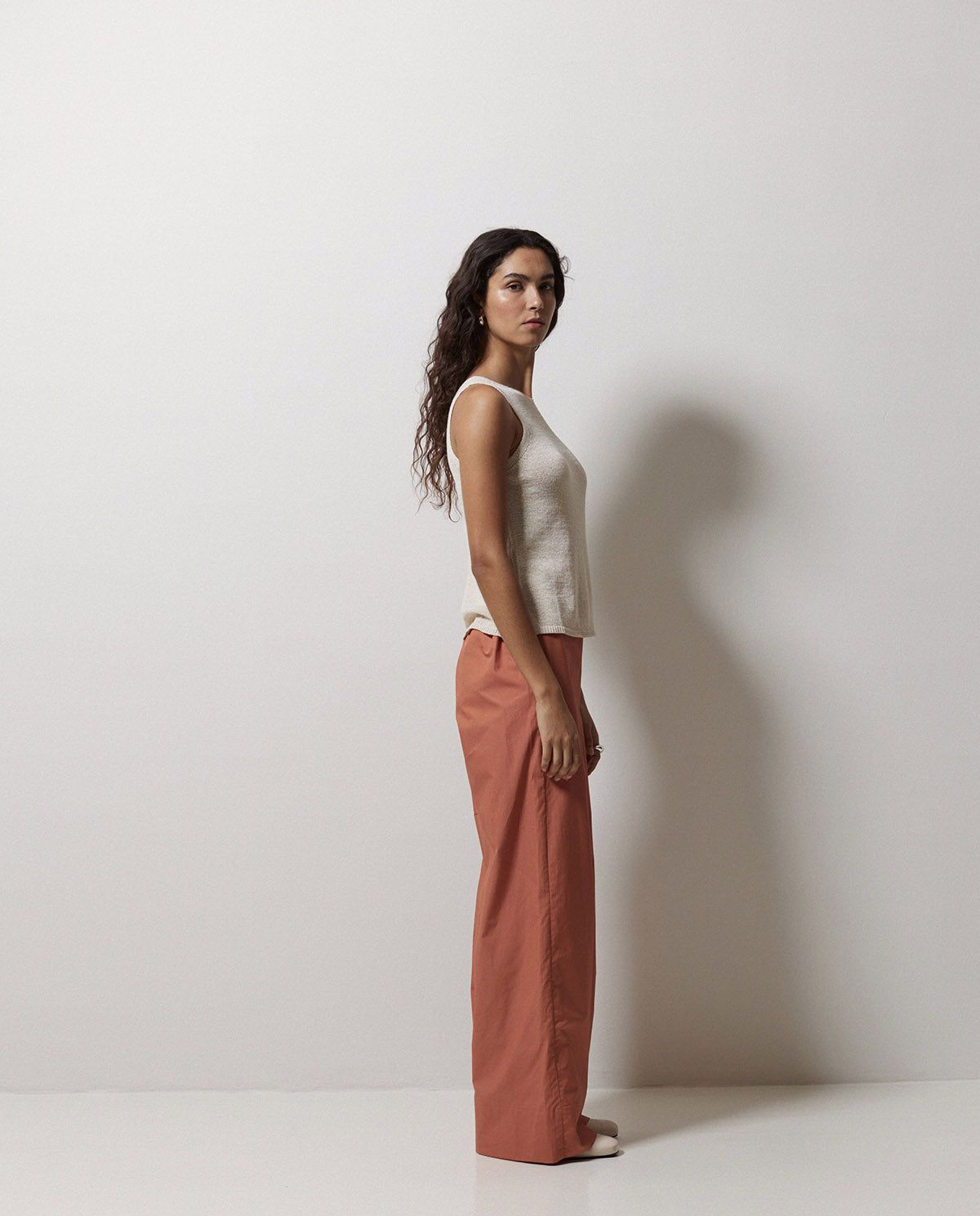Popeline-Hose in Terracota – Produktbild myloook #farbe_terracota