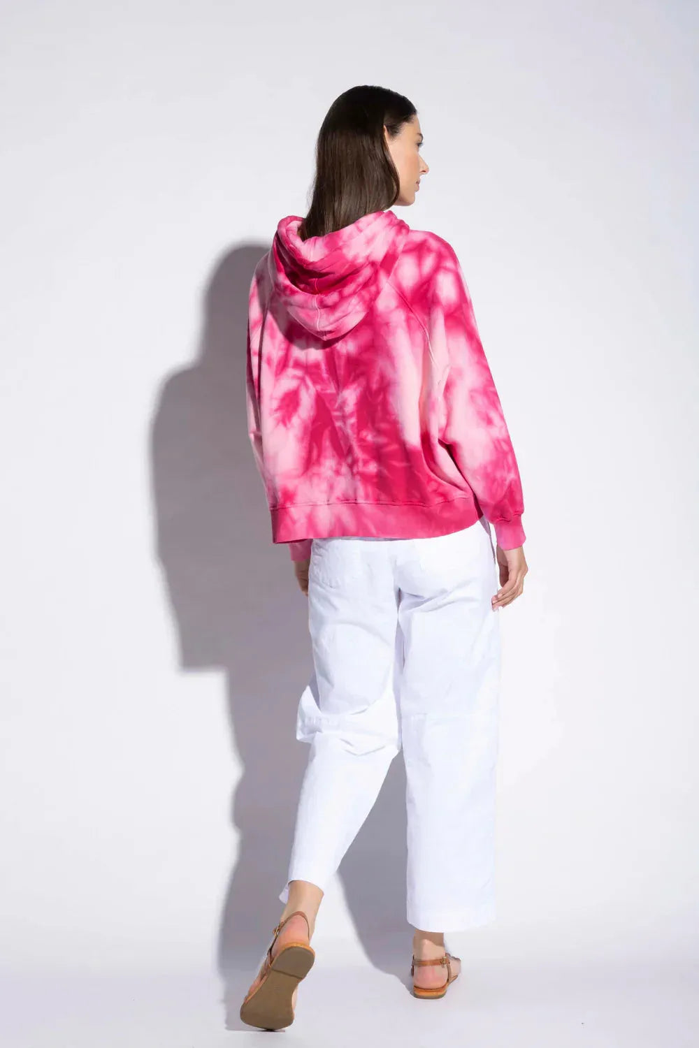 CLARA HOODIE - YOU0065 in Pink – Ganzkörperansicht myloook #farbe_pink