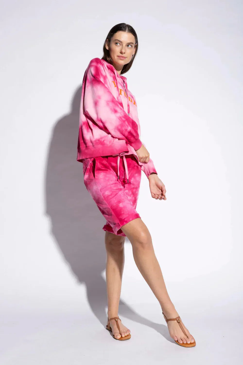 CLARA HOODIE - YOU0065 – Nahaufnahme in Pink #farbe_pink