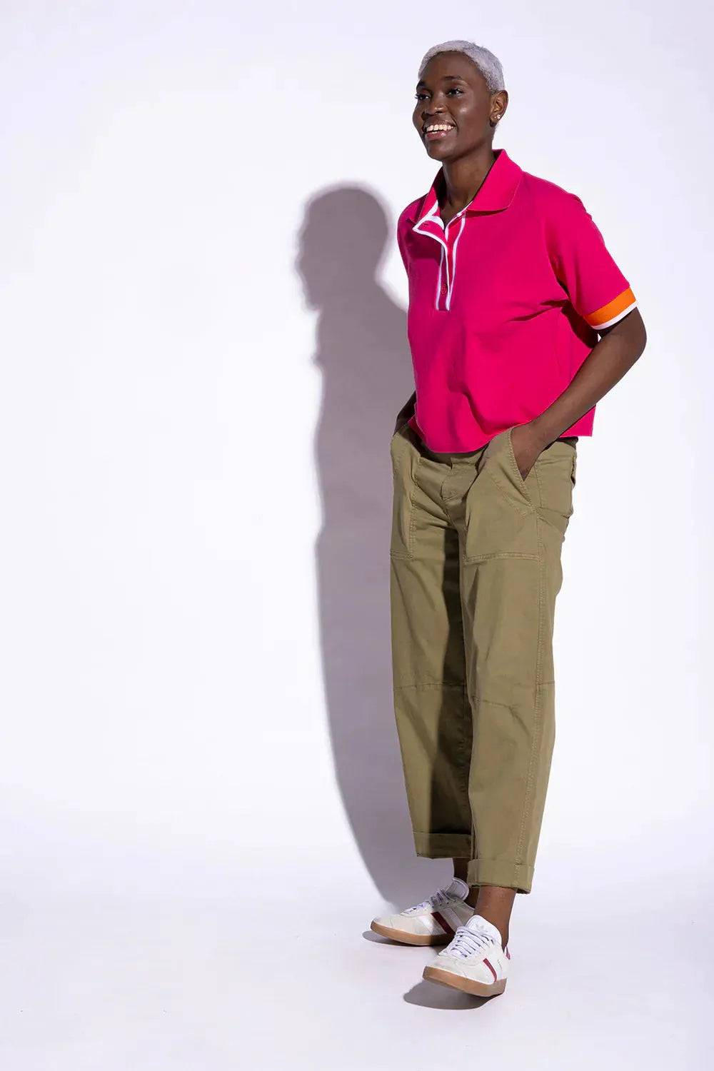 MILO PANT faire Hose Olive – seitliche Ansicht myloook #farbe_olive