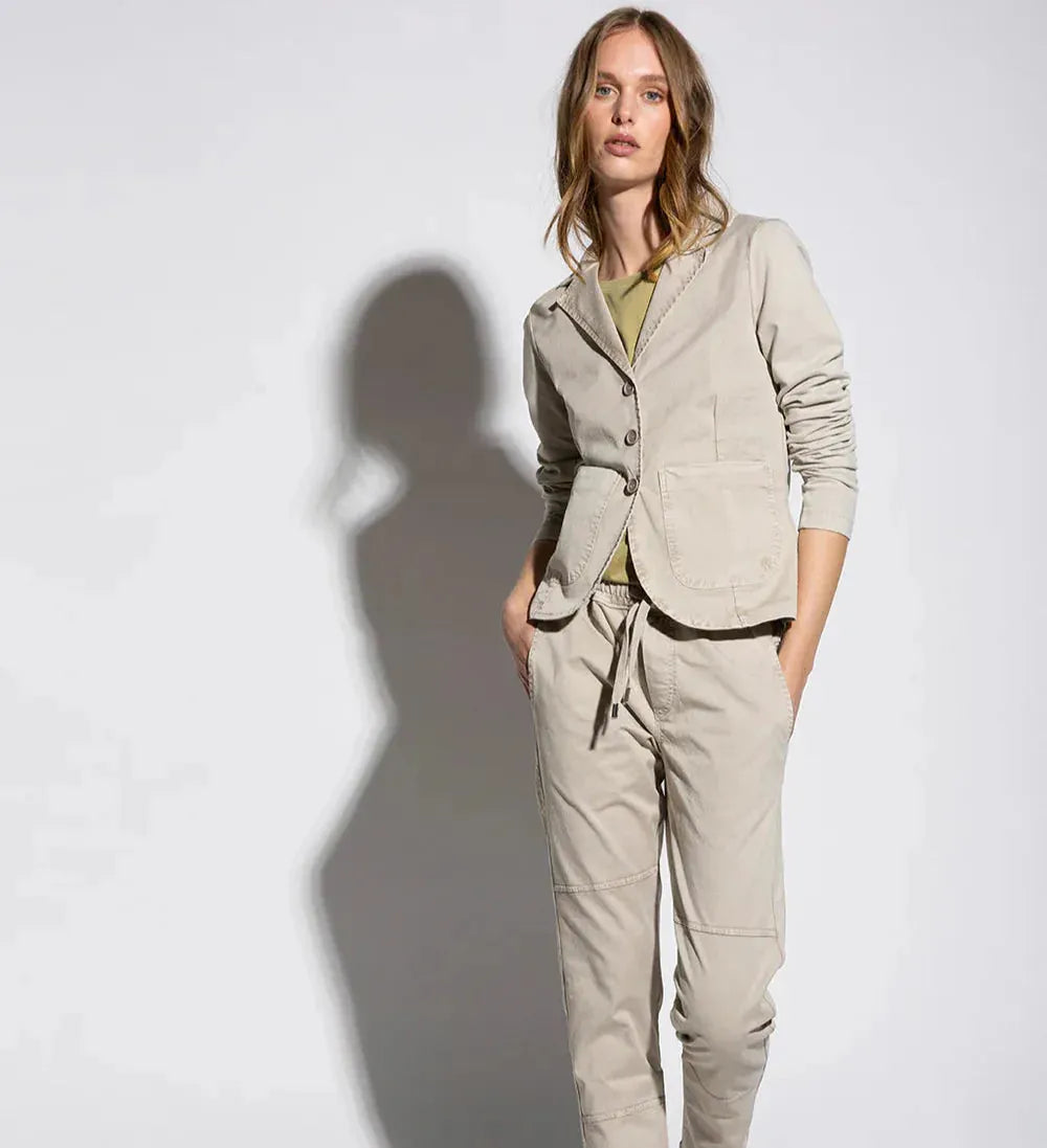 You Too Pant - cool vintage washed in Taupe – Detailaufnahme #farbe_taupe