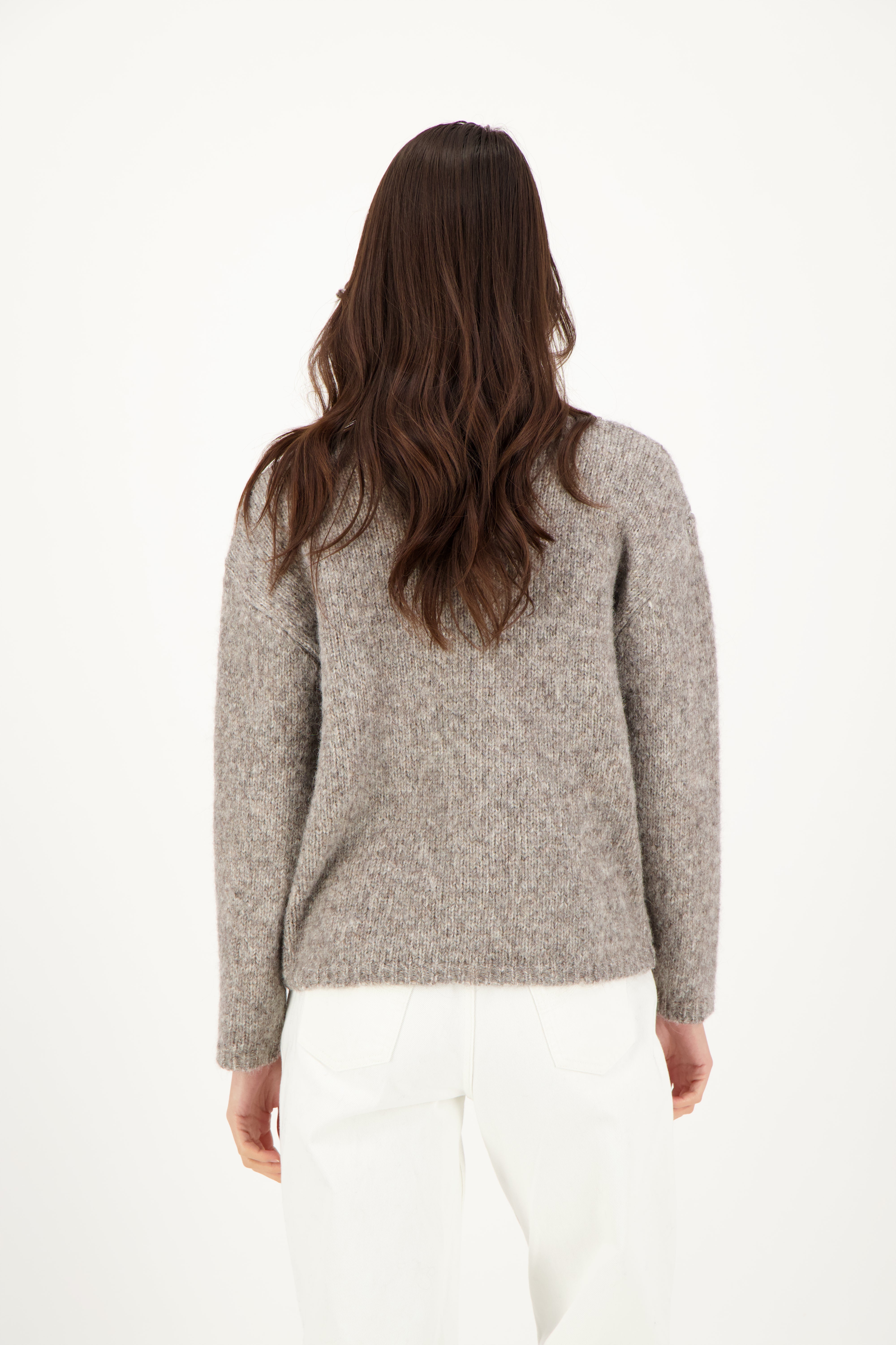 ECUME V-Neck Sweater – Halbnahaufnahme in Light Grey #farbe_Light Grey