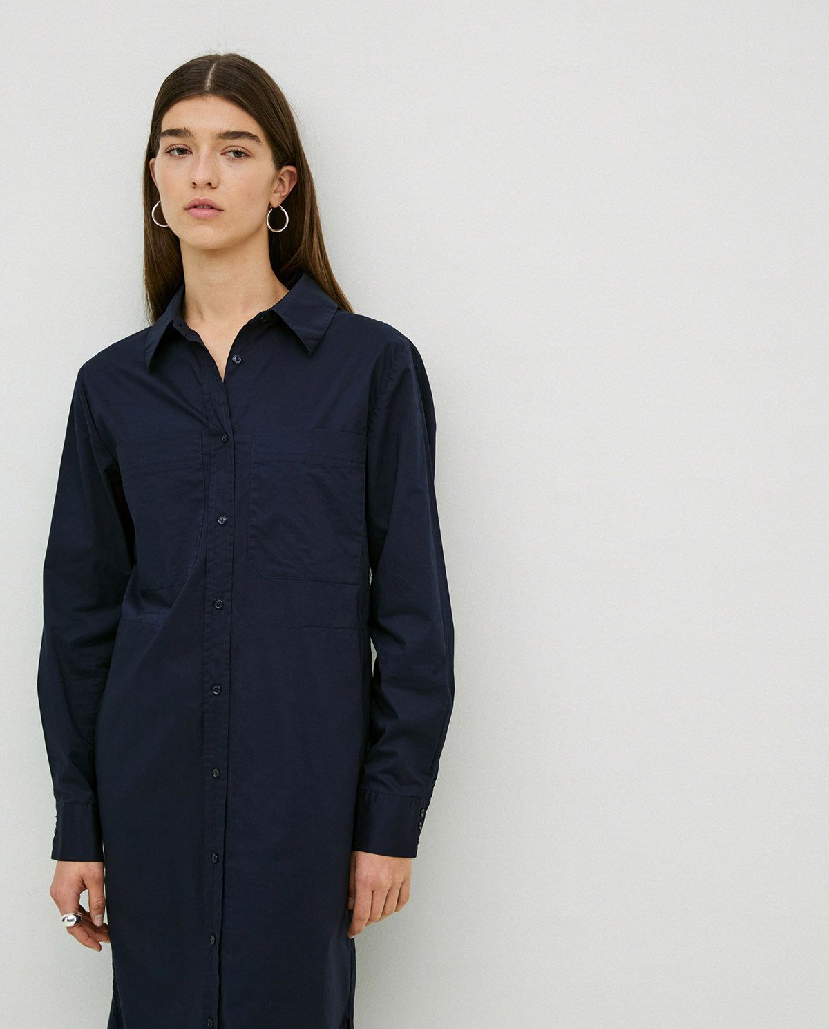 Hemdblusenkleid – Detailaufnahme in Marineblau myloook #farbe_marineblau