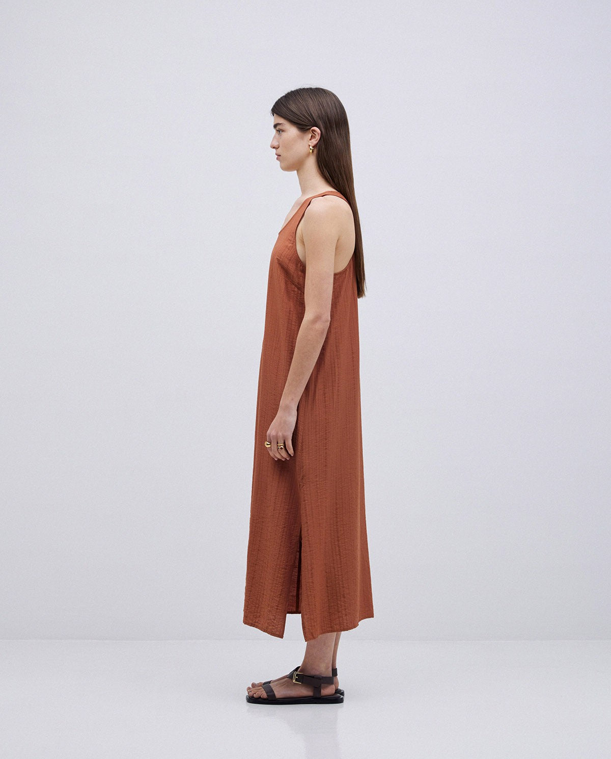 Ärmelloses, langes Kleid