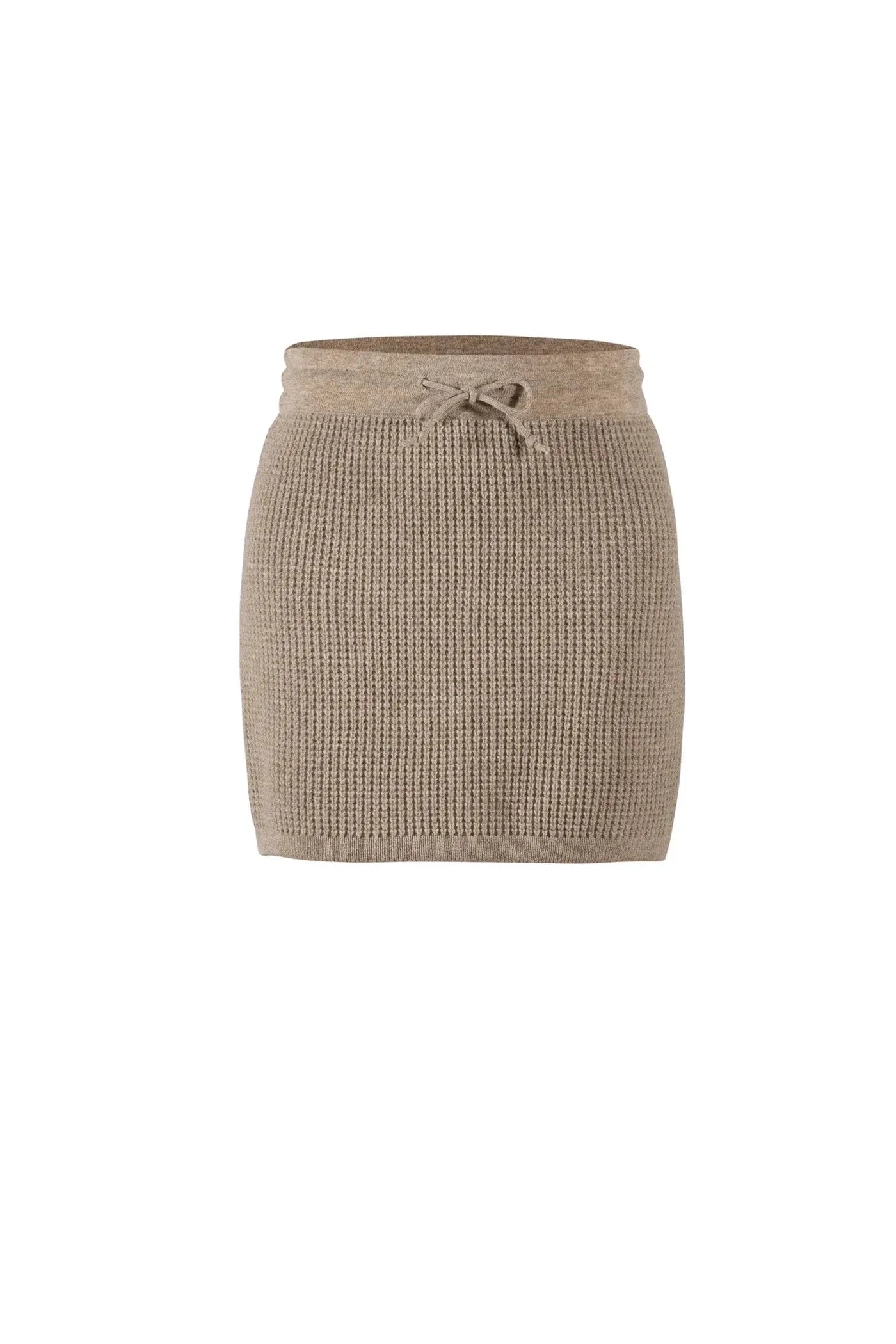 Beiger Strickrock Merinowolle mit Kordelzug und Waffelstruktur, einzeln abgebildet. Nachhaltiger Rock für vielseitige Outfits.