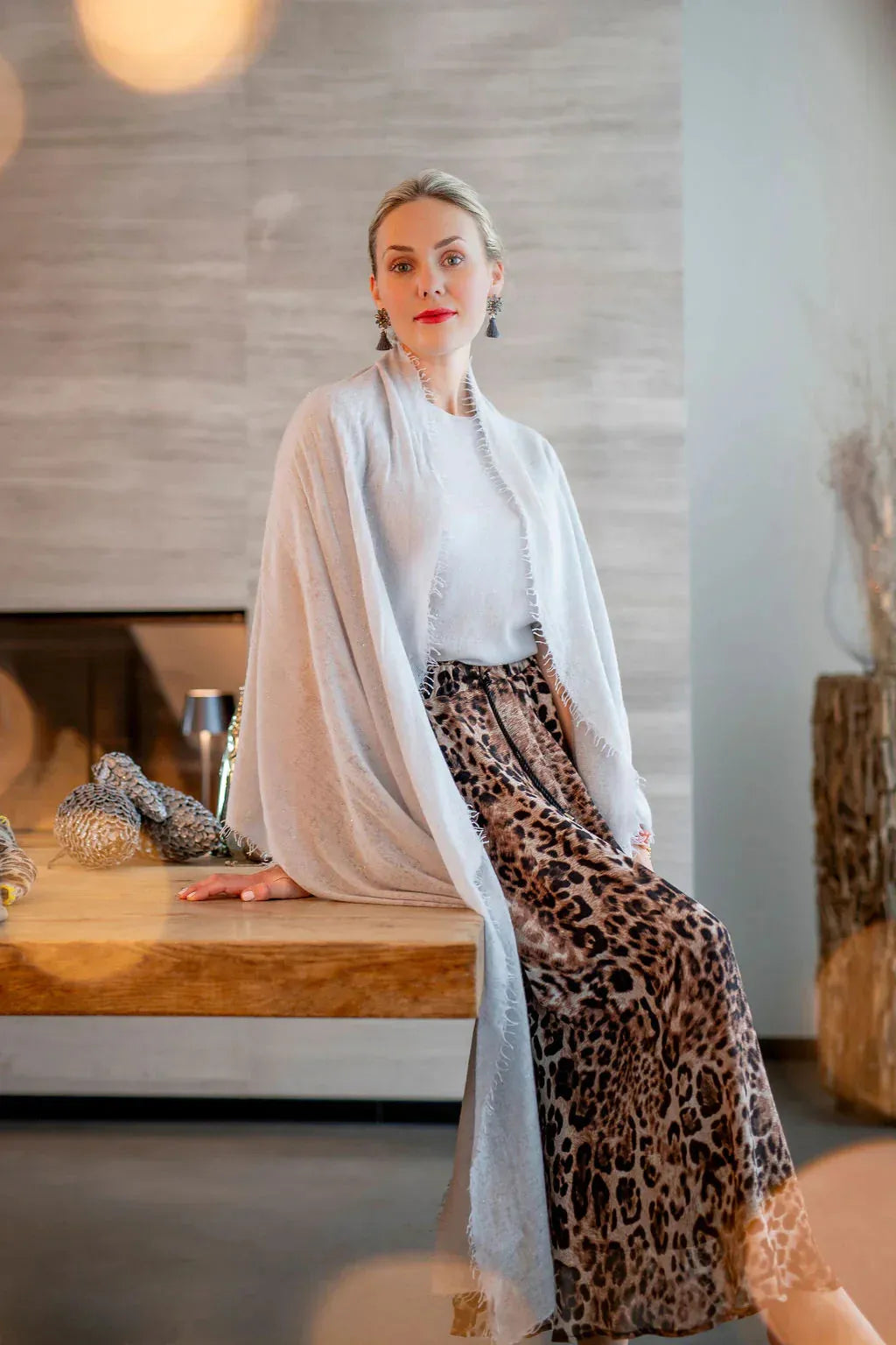 Cashmere Schal Adele-cs Sparkle mit Pailletten in Hellgrau – Produktbild #farbe_hellgrau