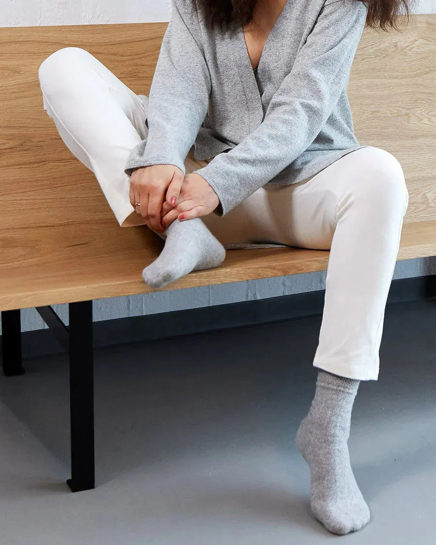 WoolTT Socks short in Greymel – Ansicht von hinten myloook #farbe_greymel.
