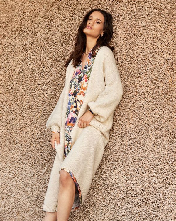 GoaTT Long Cardigan – Detailaufnahme in Natur #farbe_natur
