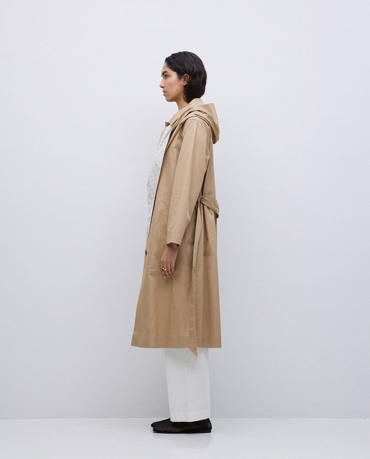 Trenchcoat aus Baumwolle – Detailansicht in Camel myloook #farbe_camel