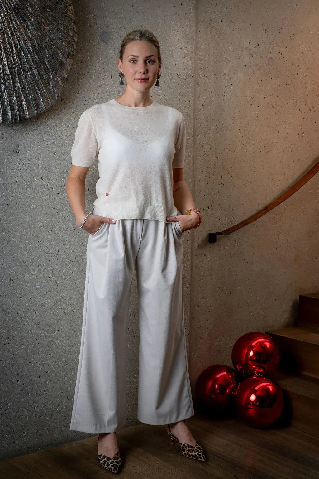 Cashmere Pullover Adele-cs Sparkle mit Pailletten in Creme – Detailansicht Verarbeitung #farbe_creme