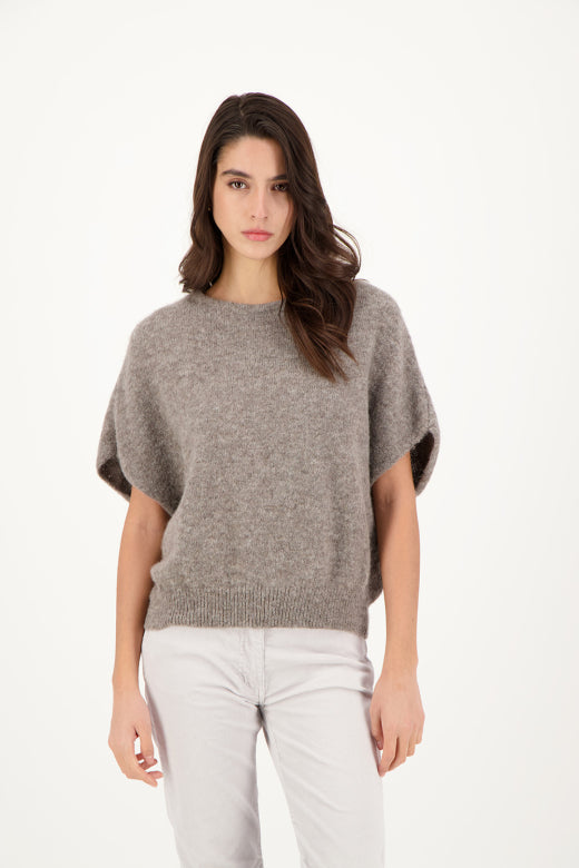 AUBE Sleeveless Sweater