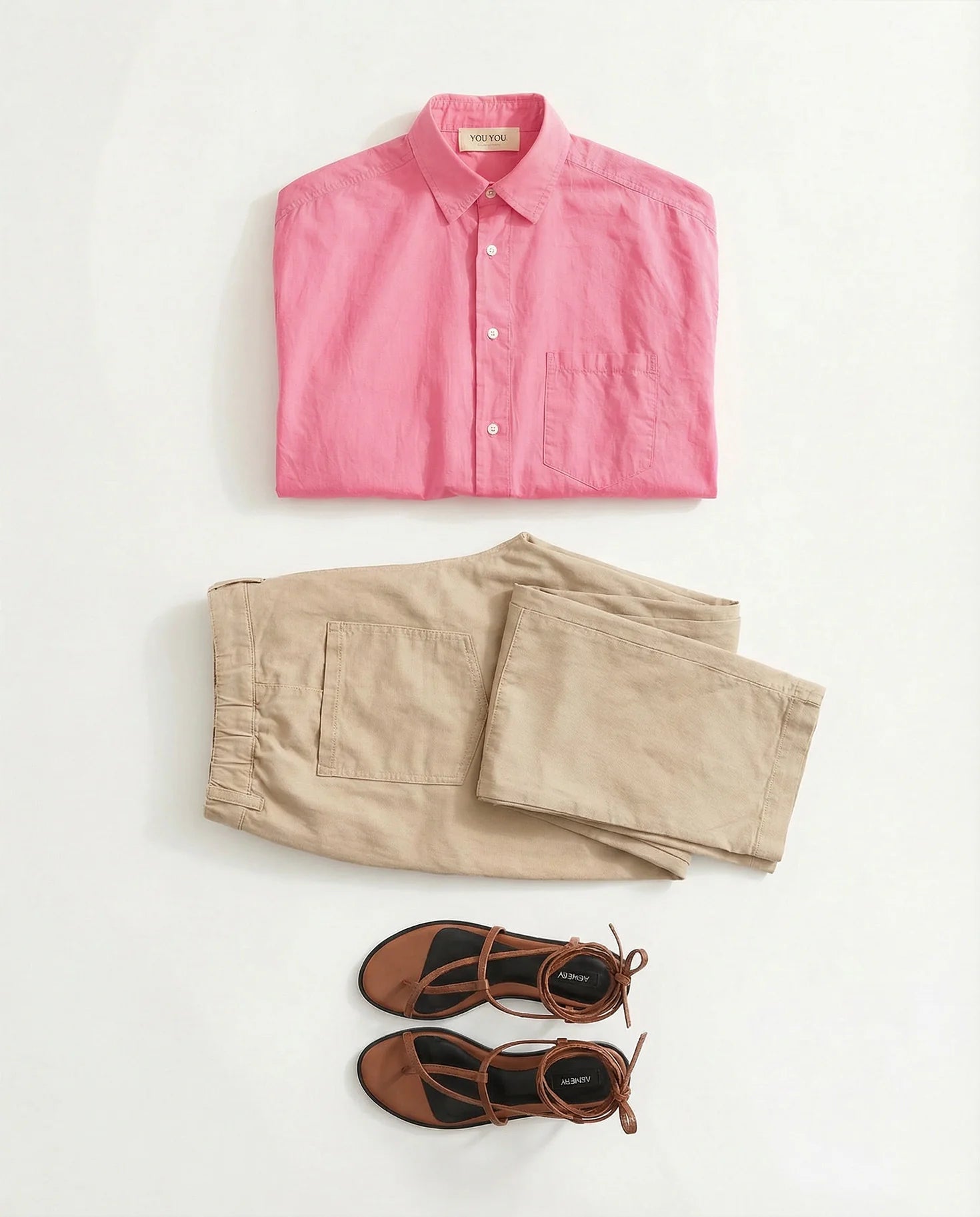 Cleo Blouse YOU TOO in Pink, Outfit-Flatlay mit beiger Hose und braunen Sandalen #farbe_pink