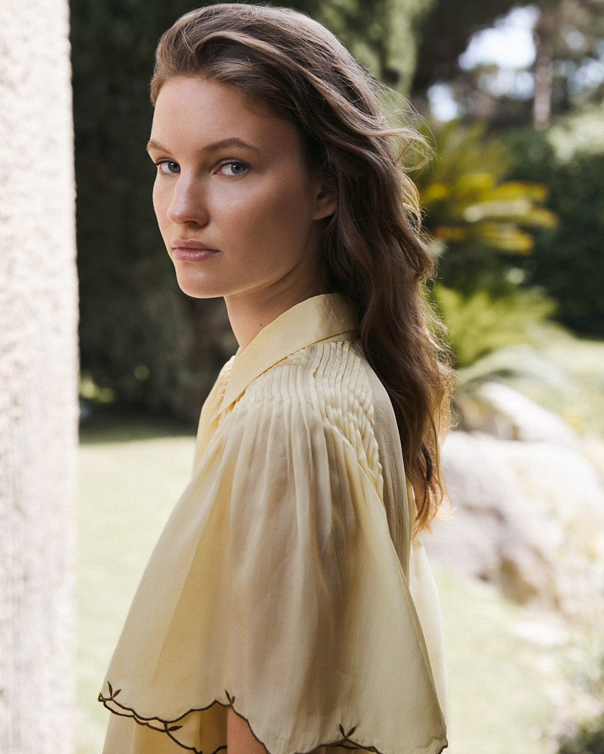 Romantische Bluse mit Stickerei