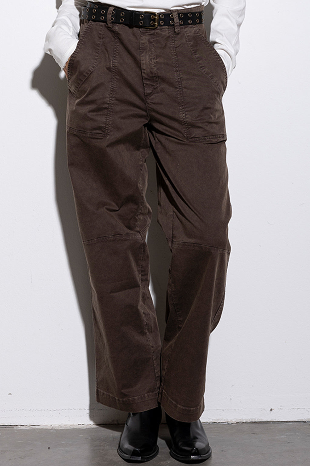 MILO PANT in Espresso – Frontansicht #farbe_espresso